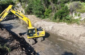 Desazolvan arroyo Las Tortolitas en Guadalupe