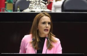 Pide Clara Luz Flores licencia como diputada federal
