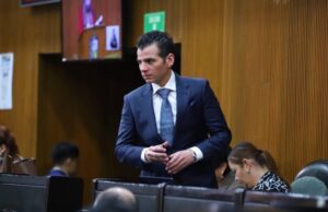Modificaciones al Presupuesto no benefician a ciudadanía: Miguel Flores