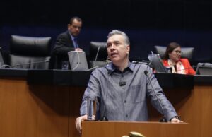 Busca Waldo Fernández acabar con las letras chiquitas en contratos