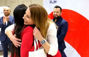 Entrega DIF Monterrey aparatos auditivos a grupos vulnerables
