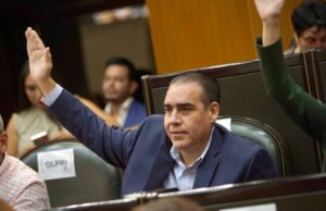 Va Heriberto Treviño por elevar penas contra extorsión