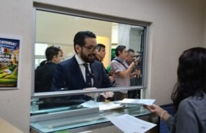 Propone Sergio Gil que notarios celebren matrimonios y tramiten divorcios en NL