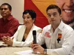 Jesús Elizondo reta a corcholatas con postura sobre Rocha Moya